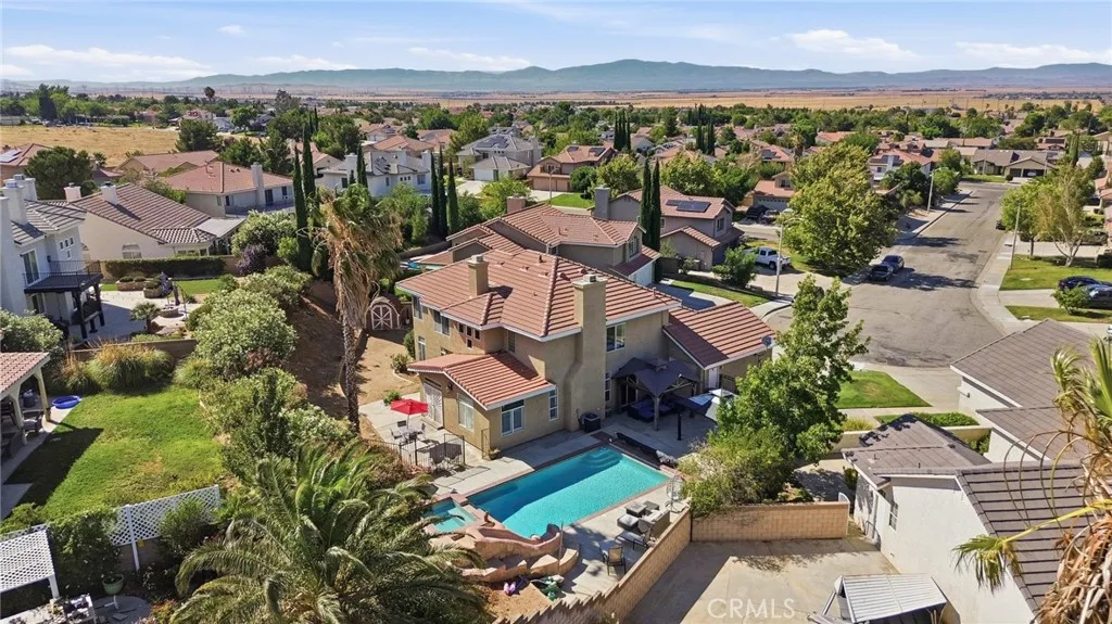 main property photo 50