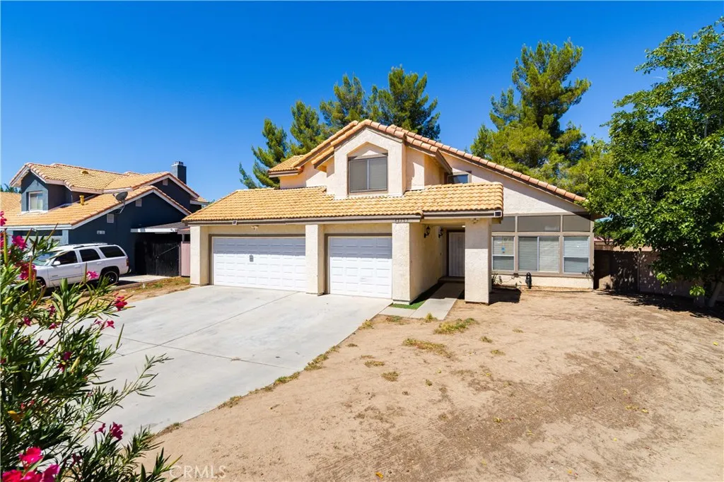 main property photo 30