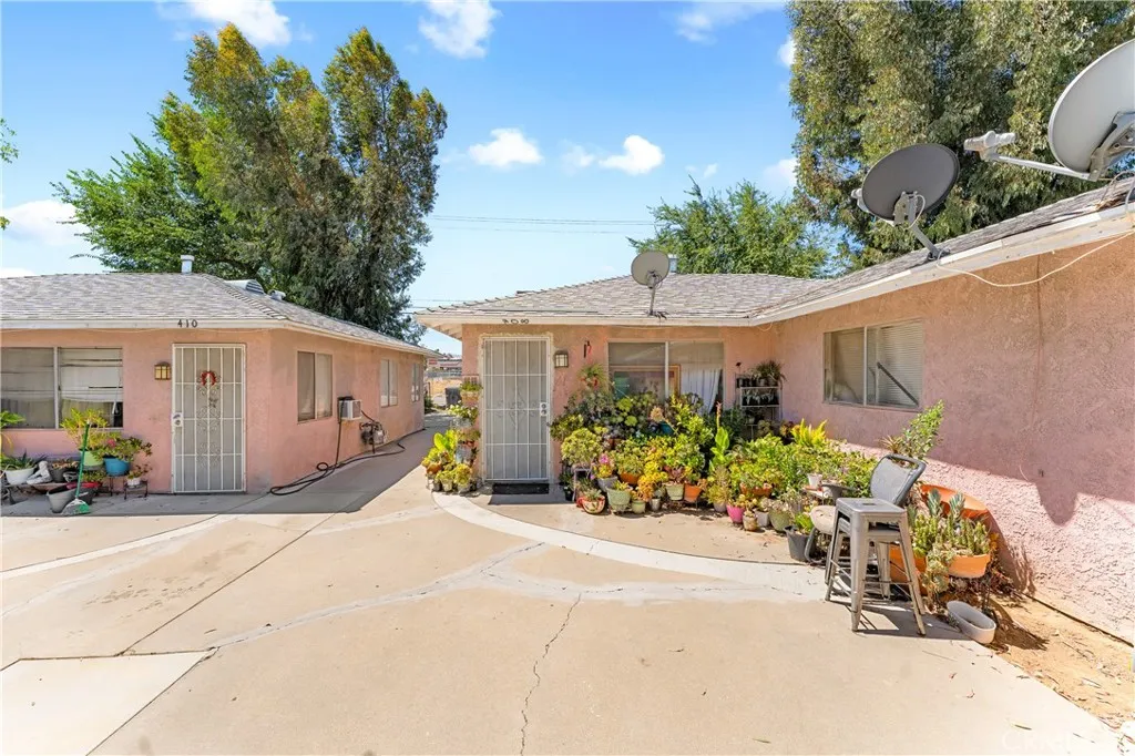 main property photo 14