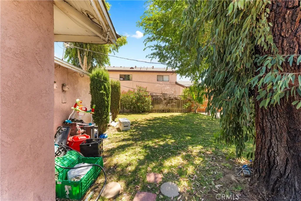 main property photo 40