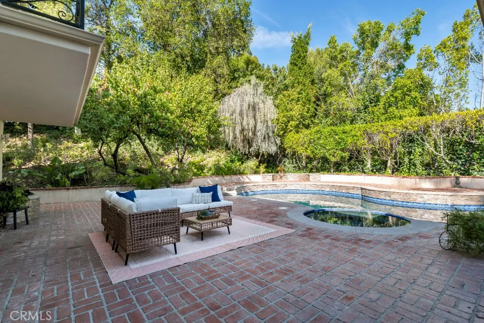 main property photo 50