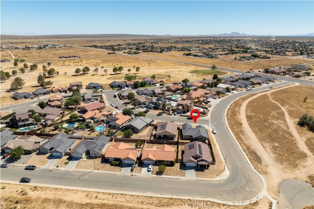 main property photo 23