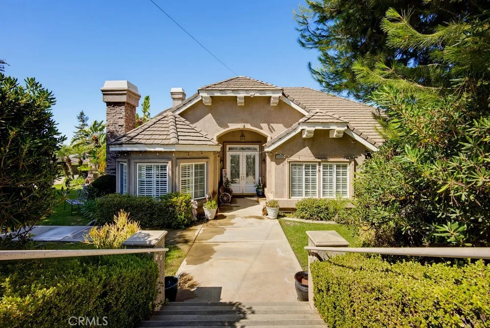 main property photo 1