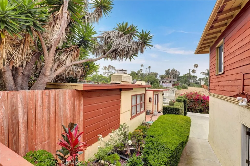 main property photo 59