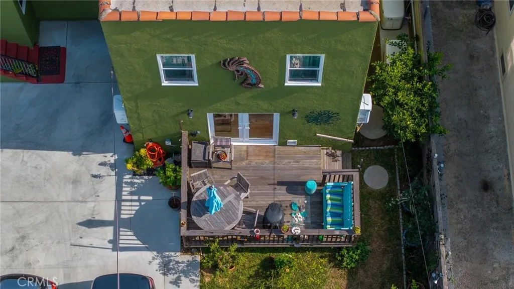 main property photo 28