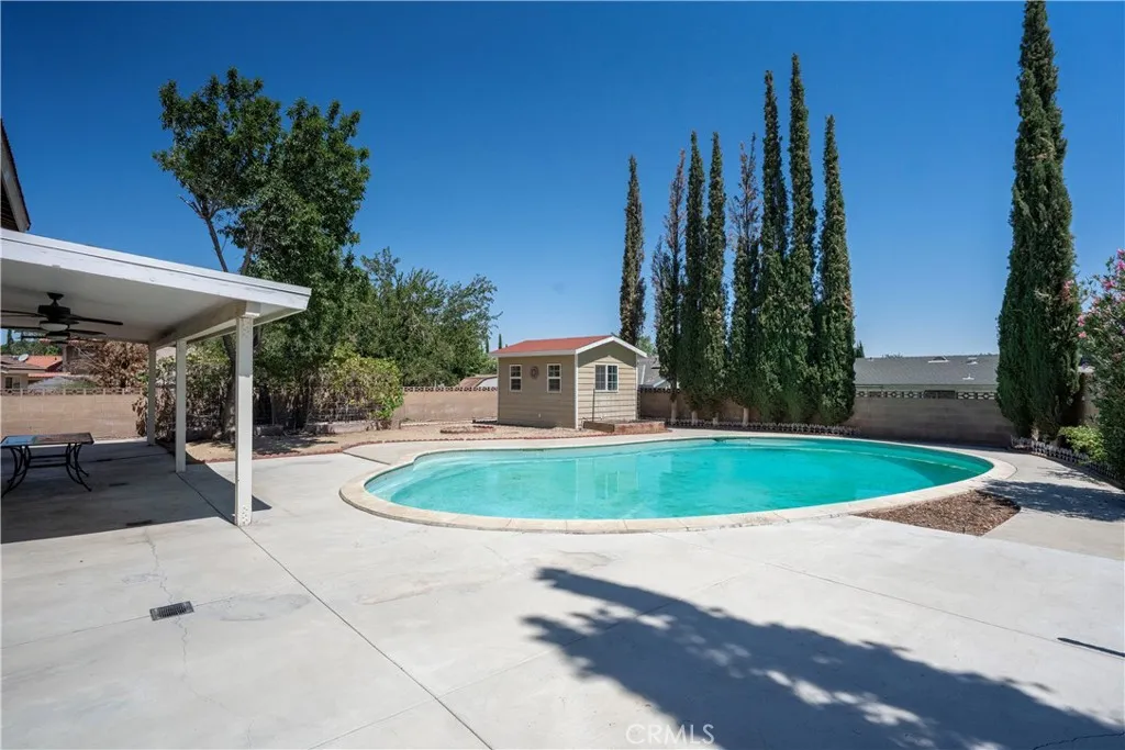 main property photo 20