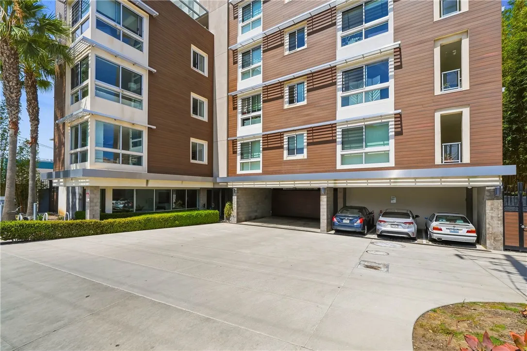 main property photo 53