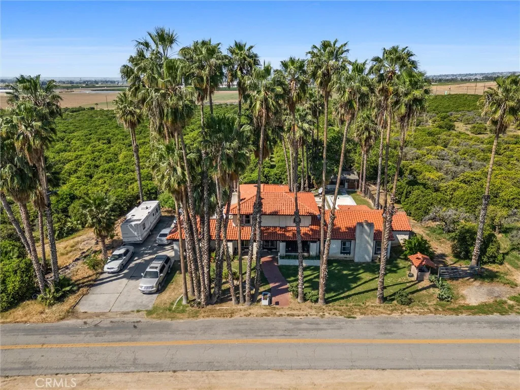 main property photo 47