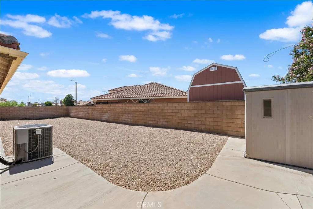 main property photo 30