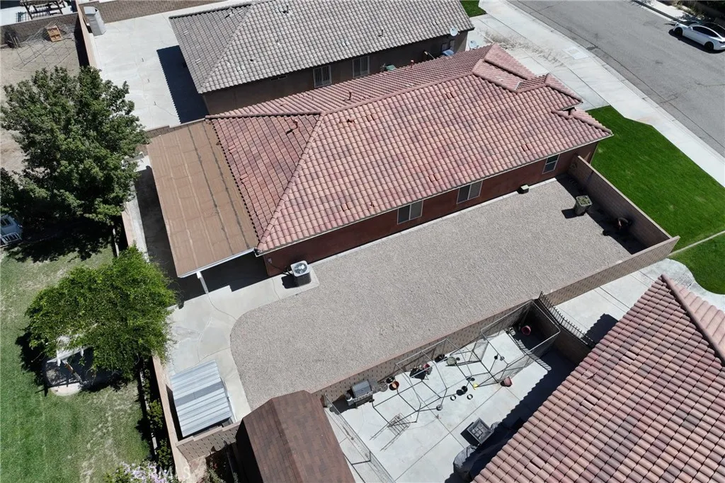 main property photo 36