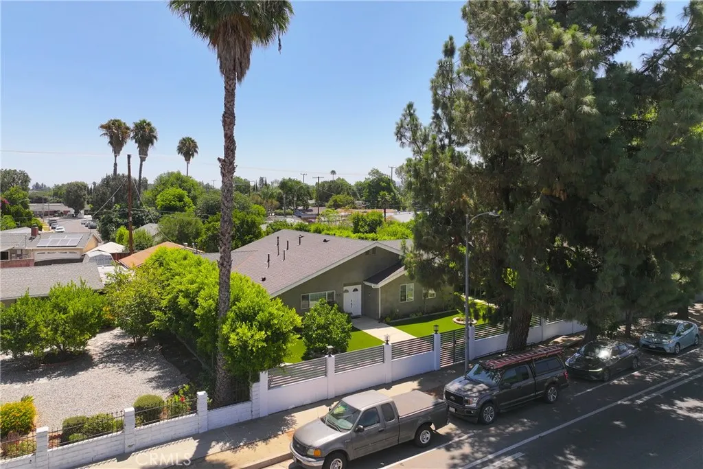 main property photo 51