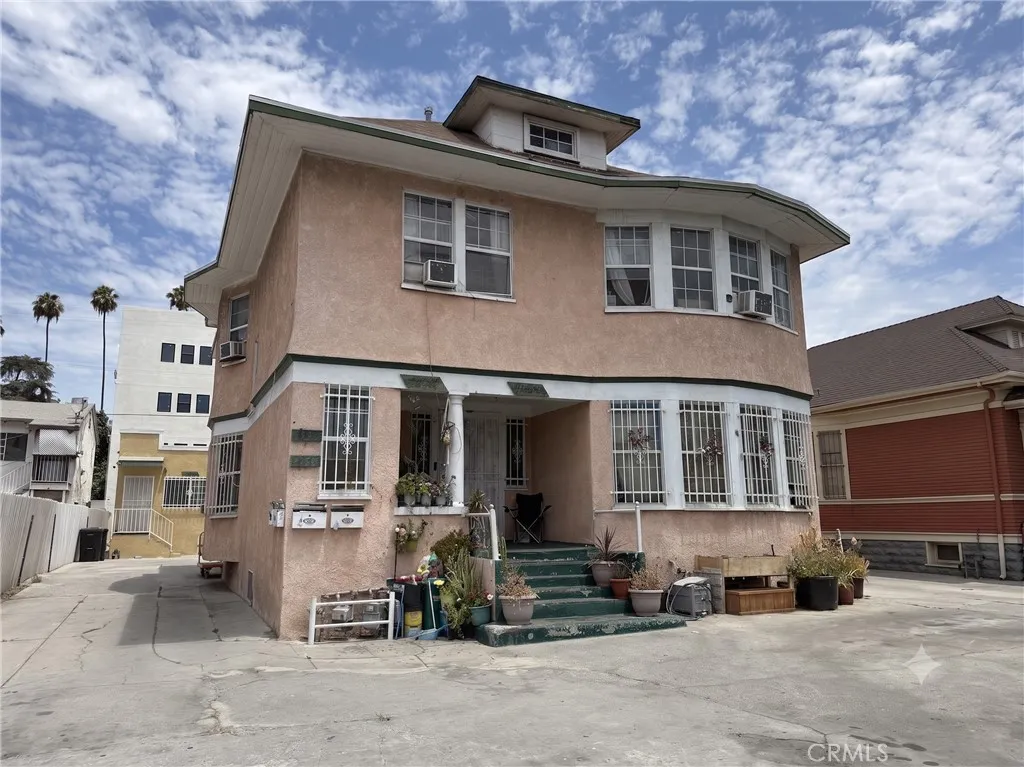 main property photo 13