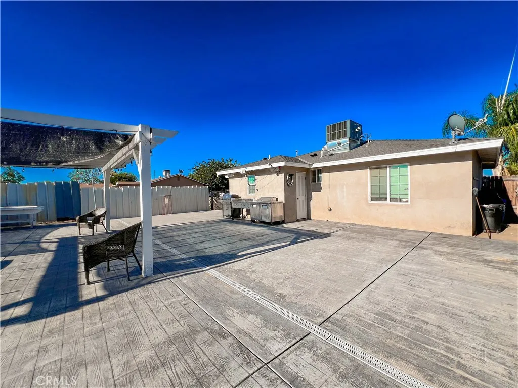 main property photo 15