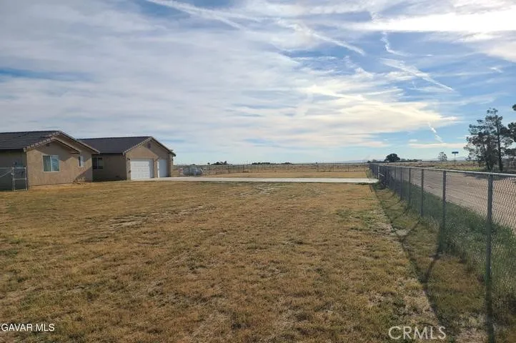 main property photo 10