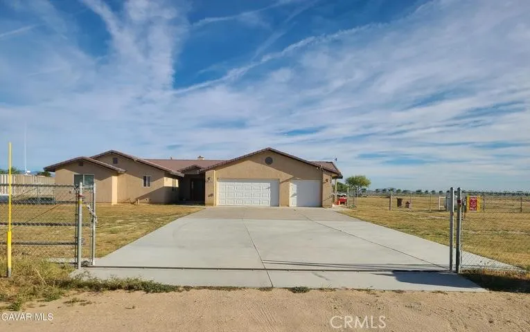 main property photo 9