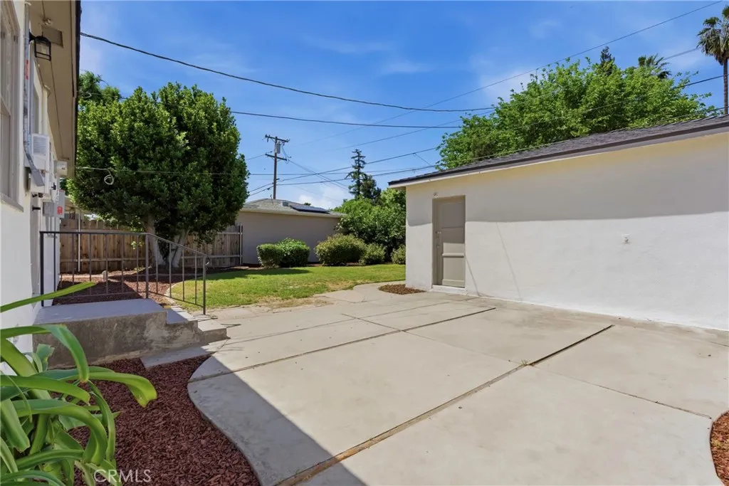 main property photo 29