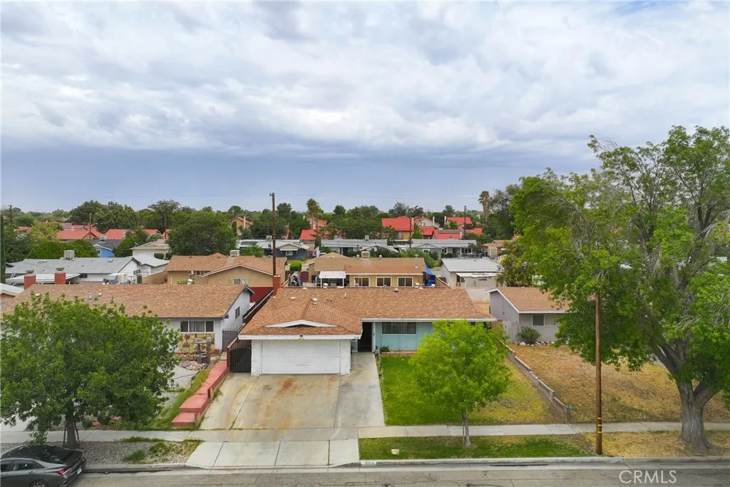 main property photo 38