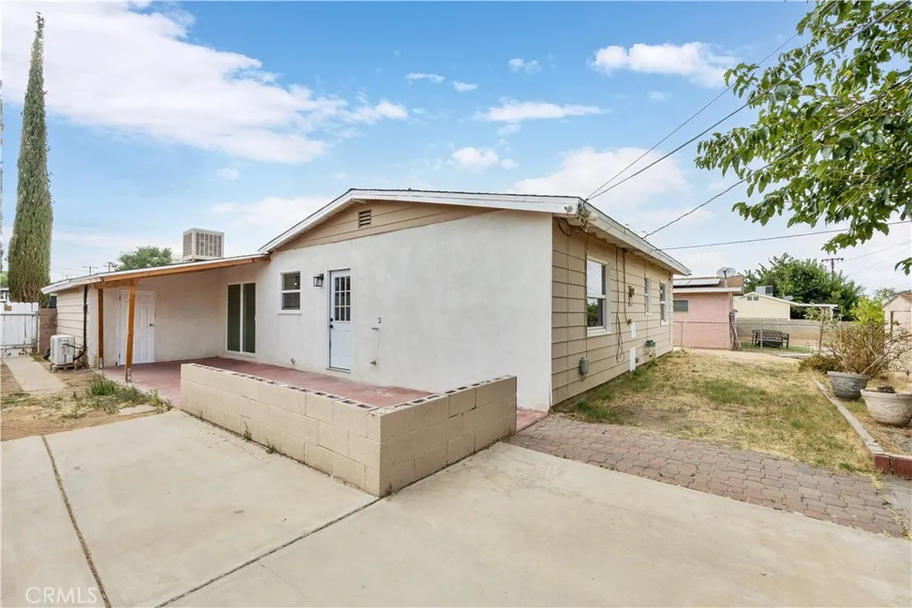 main property photo 16
