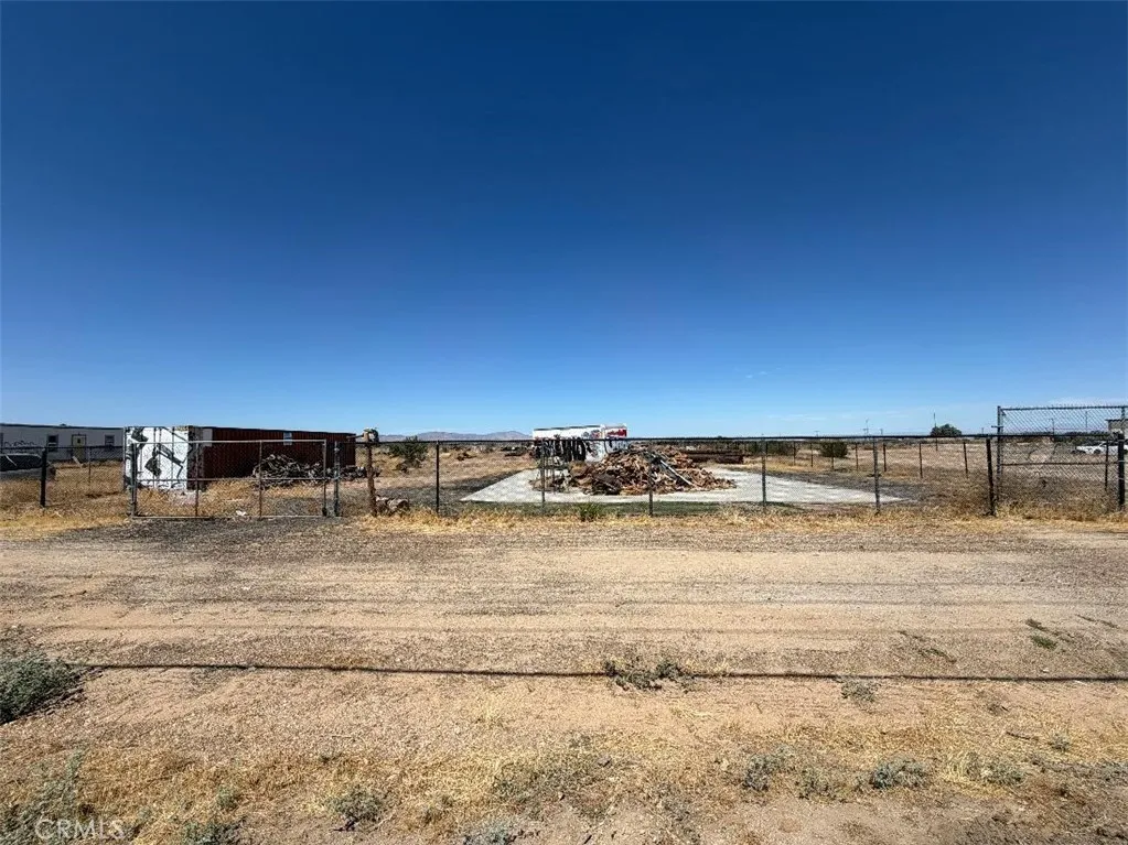 main property photo 2