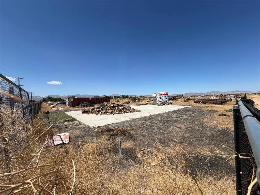 main property photo 6