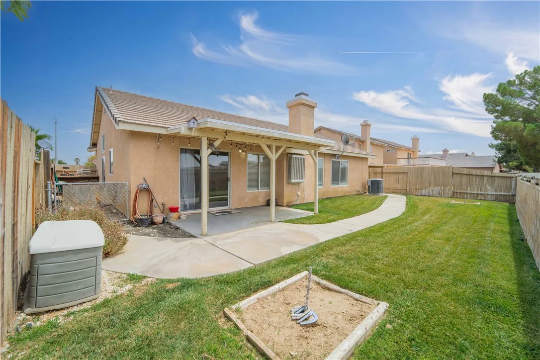 main property photo 28