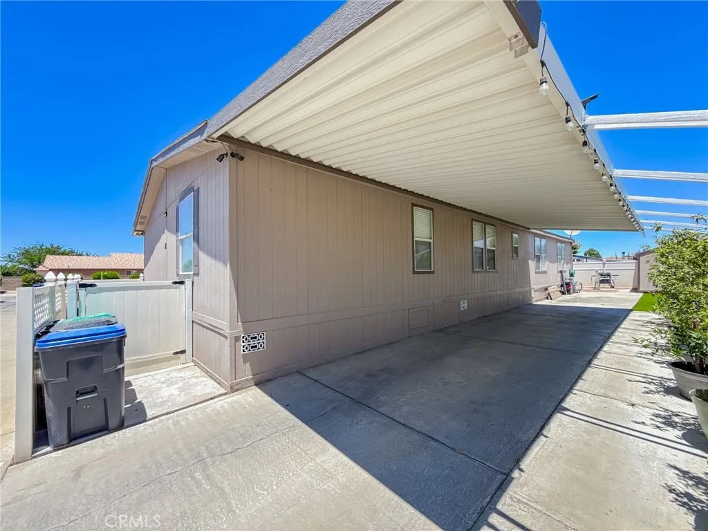 main property photo 45
