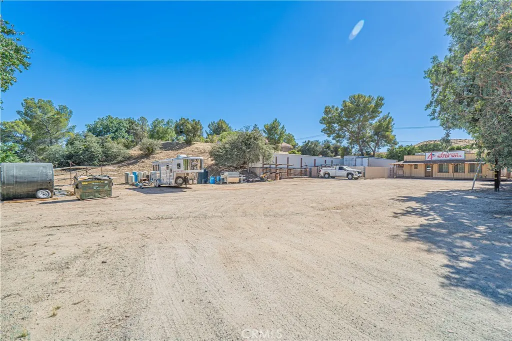 main property photo 40