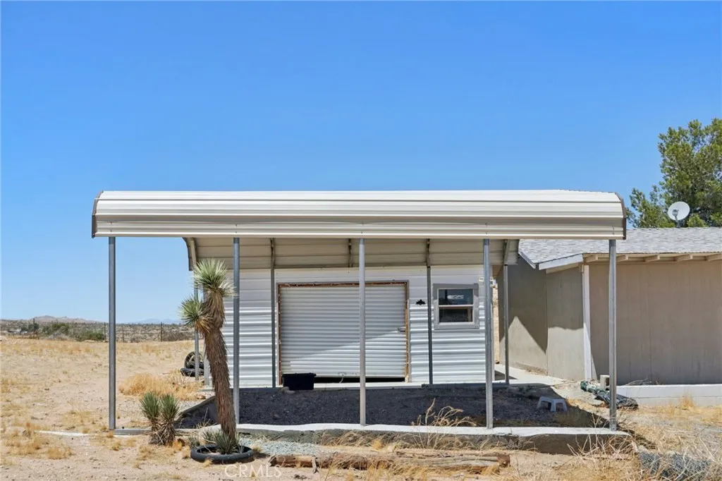 main property photo 17