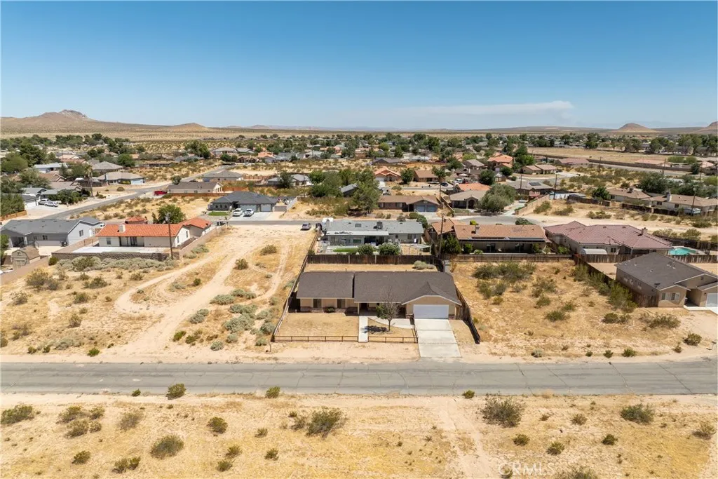 main property photo 24