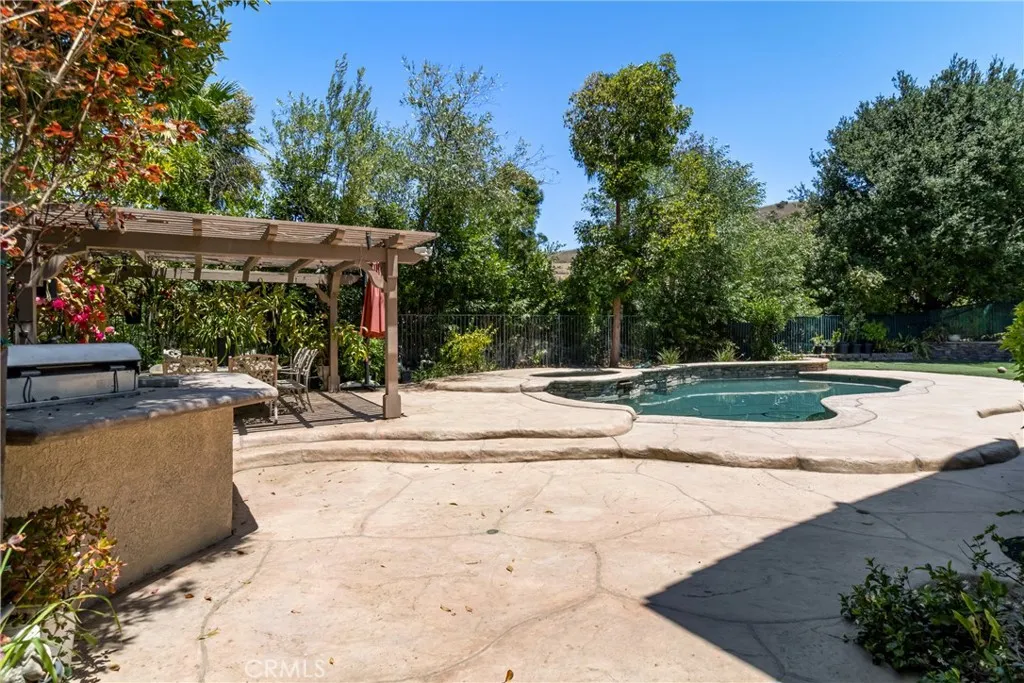main property photo 47