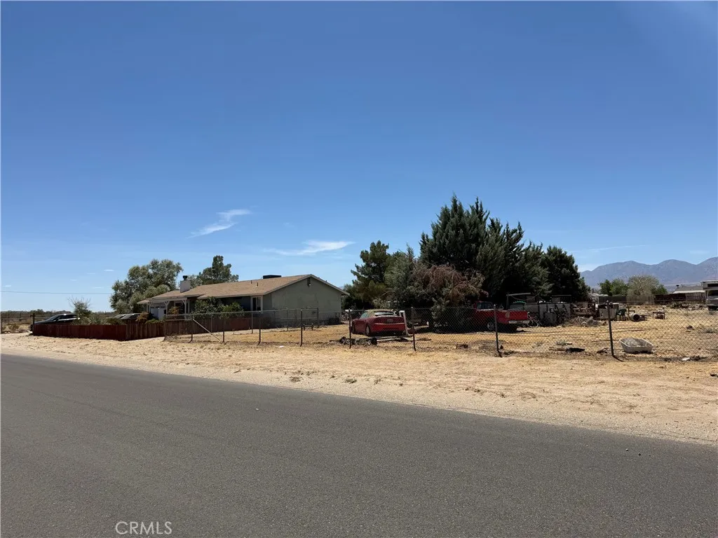 main property photo 12