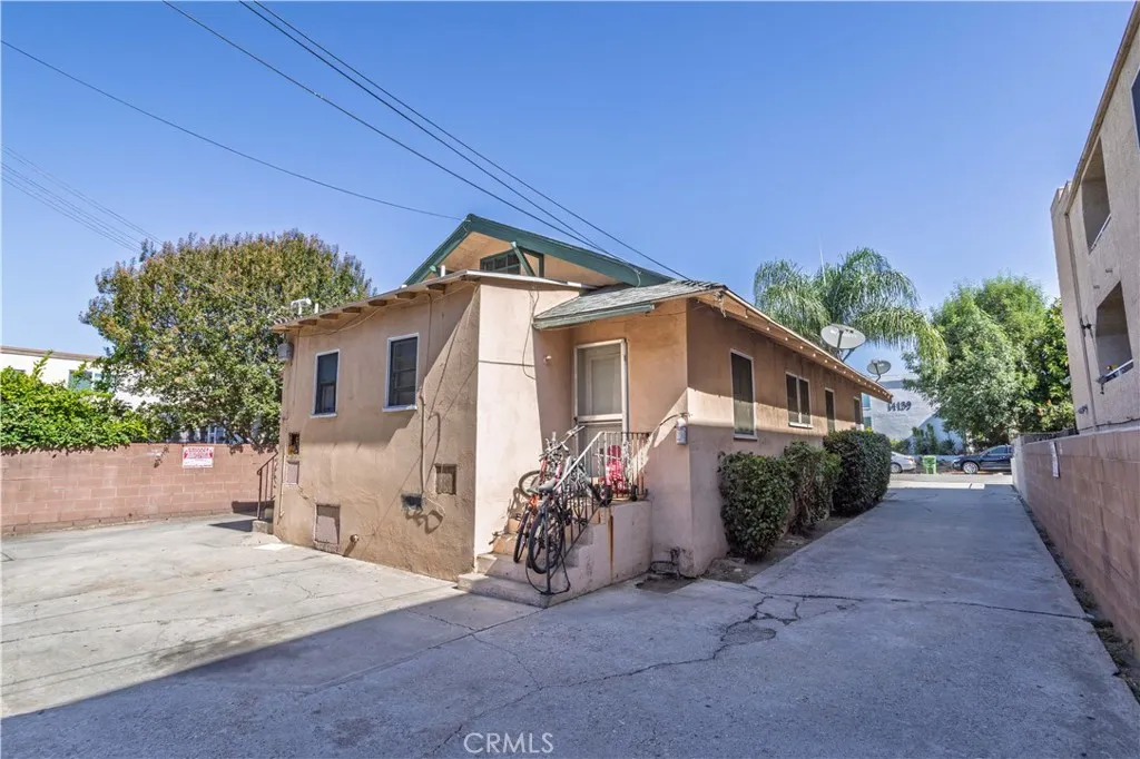 main property photo 20