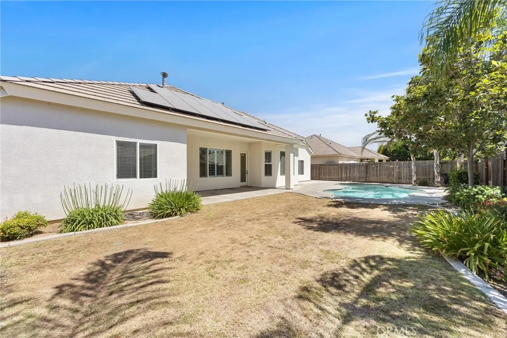 main property photo 45