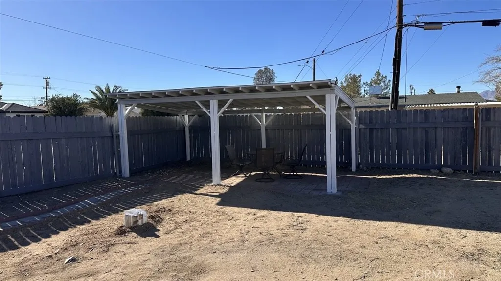 main property photo 14