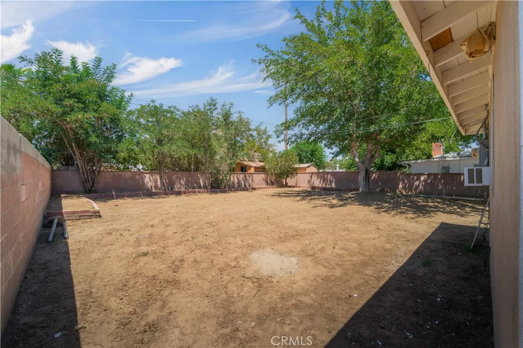 main property photo 30