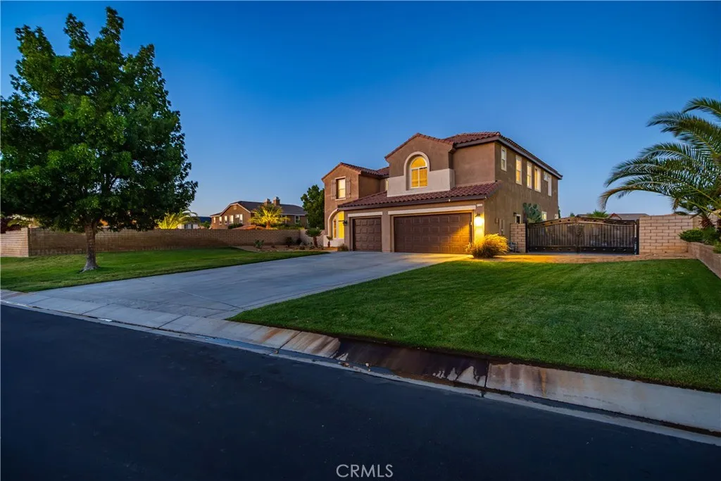 main property photo 7