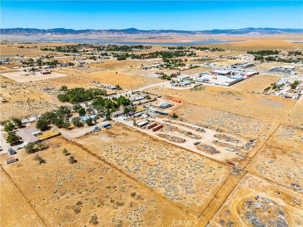 main property photo 30