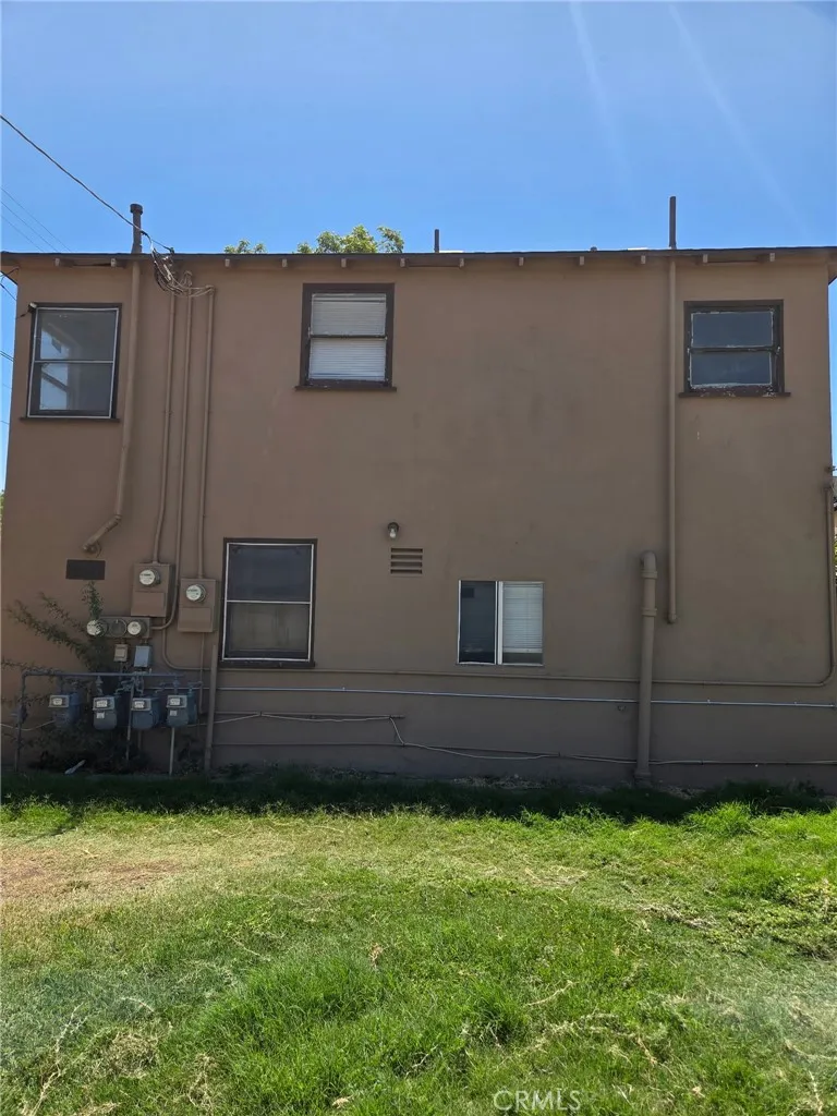 main property photo 11