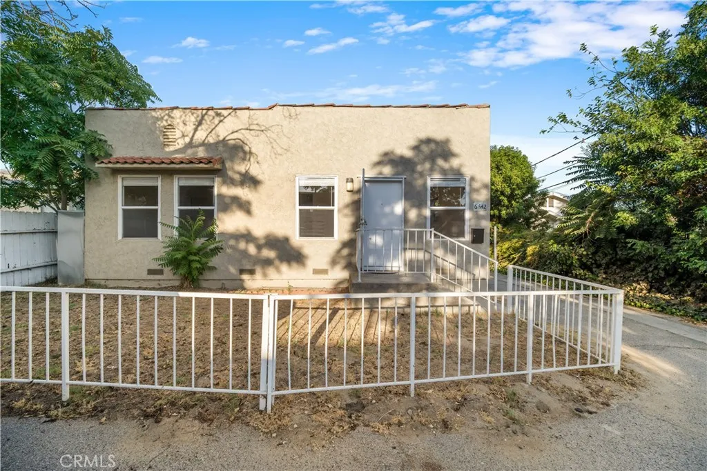 main property photo 22