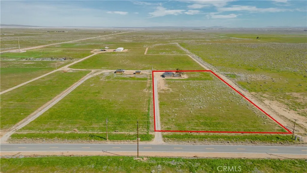 main property photo 28