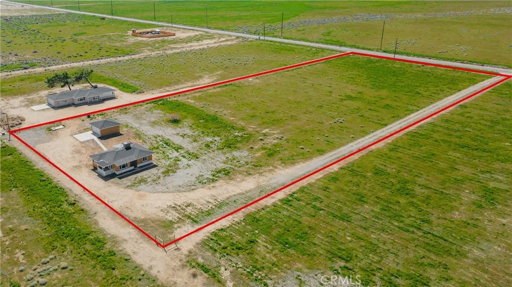 main property photo 25