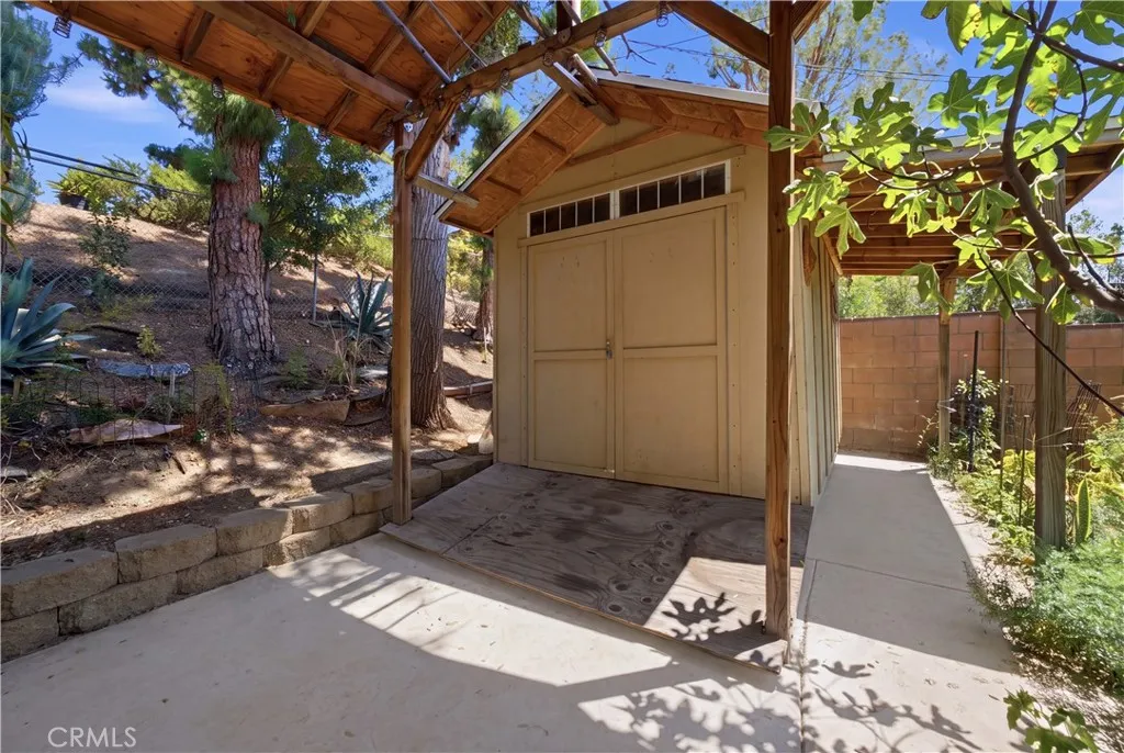 main property photo 40