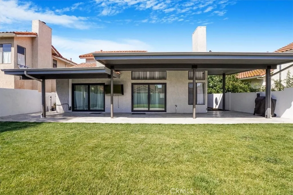 main property photo 30