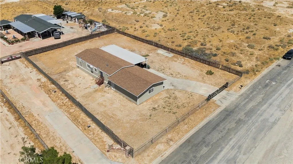 main property photo 16