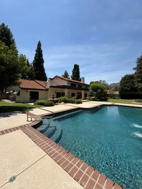 main property photo 39