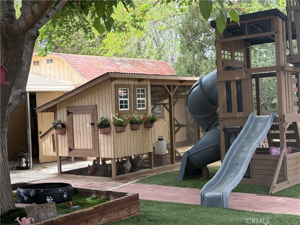main property photo 9