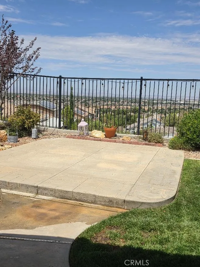 main property photo 31