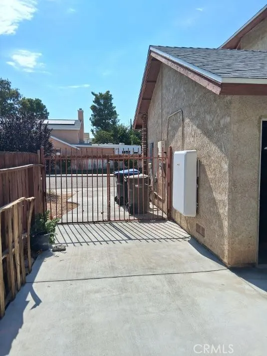 main property photo 26
