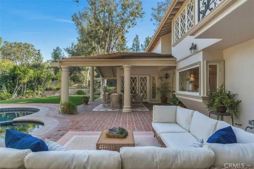 main property photo 50