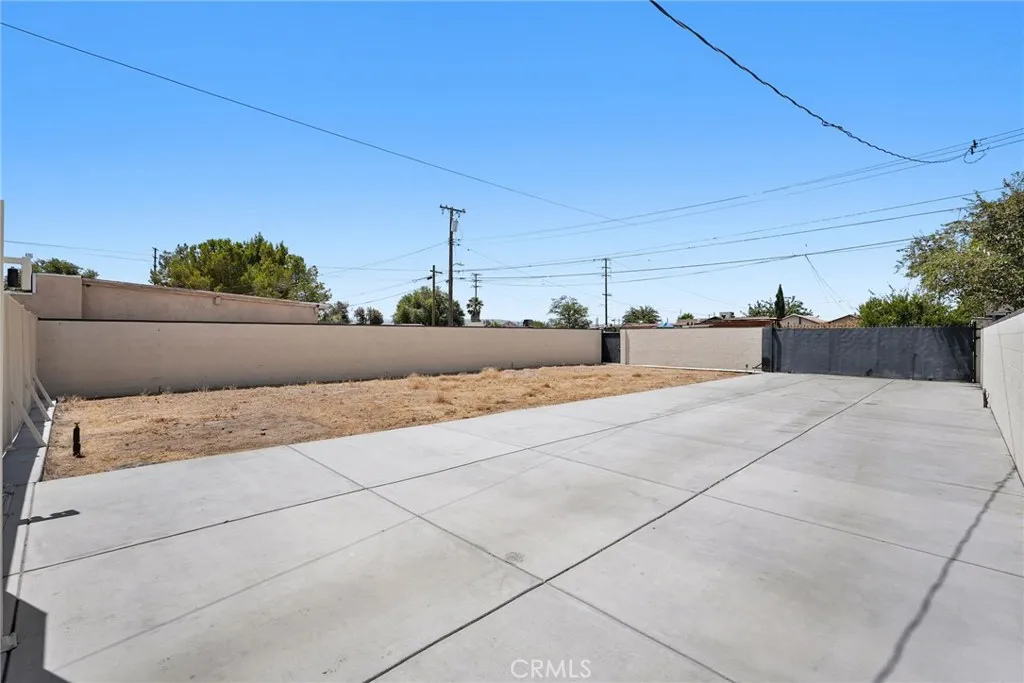 main property photo 39